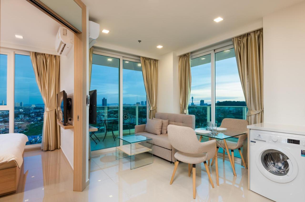 Rare Panoramic Sea, & Mountain Views - Xxl Balcony - Free Fast Wifi - Pool - Garden Tower 2317 Apartemen